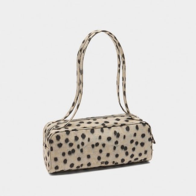 Bolso con estampado animal de Parfois (32,99 euros)