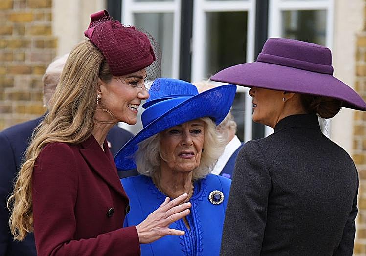 El momento en el que Kate Middleton se acerca a charlar con Melania Trump, y que la reina Camilla logra romper.