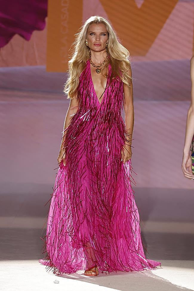 Lola Casademunt by Maite