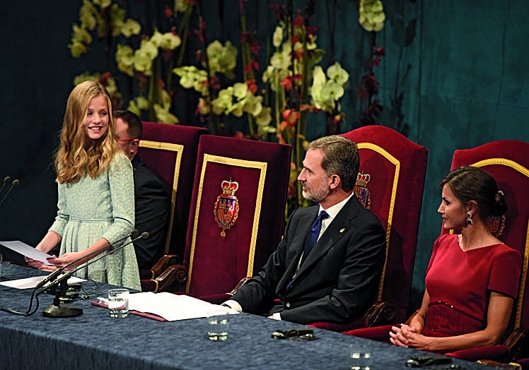 Leonor asiste a sus primeros Premios Princesa de Asturias en 2019.