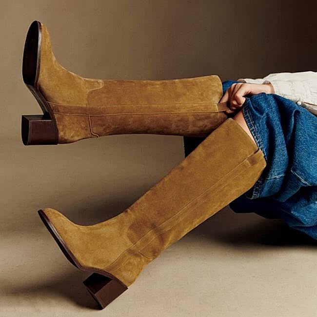 Botas altas de Sézane, 265 euros.