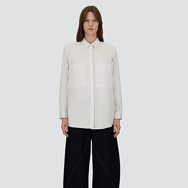 Camisa con puños estrechos de Herno, 240 euros.