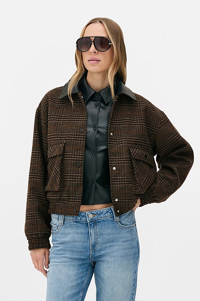 Chaqueta con estampado de cuadros de Primark (30 euros)