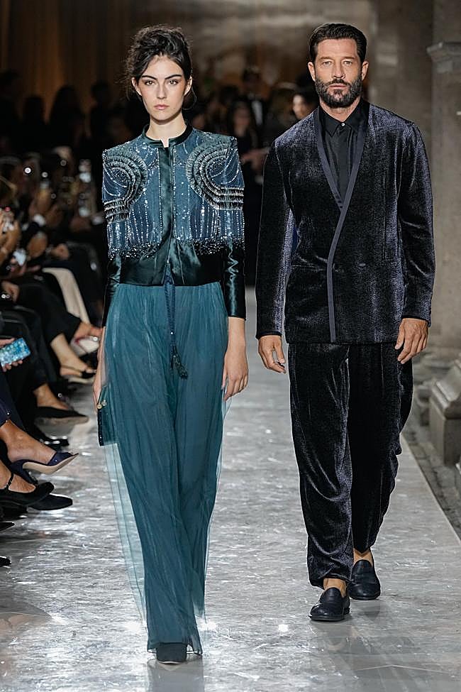El desfile de Giorgio Armani, tras su reciente fallecimiento, durante la Semana de la Moda de Milán.