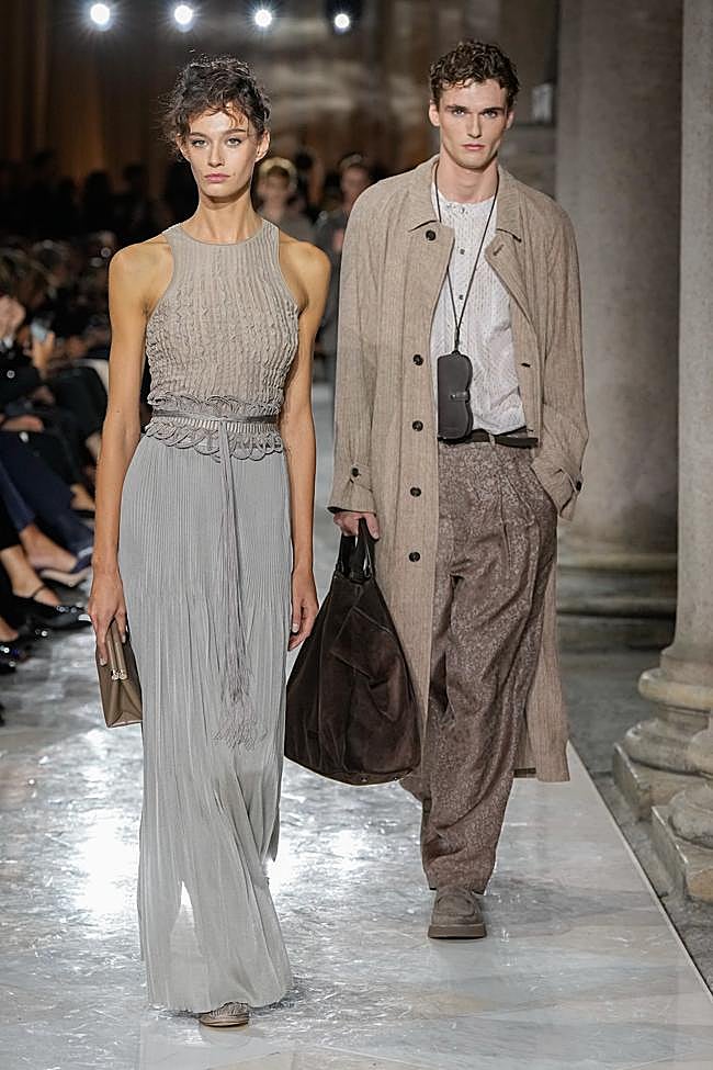 El desfile de Giorgio Armani, tras su reciente fallecimiento, durante la Semana de la Moda de Milán.