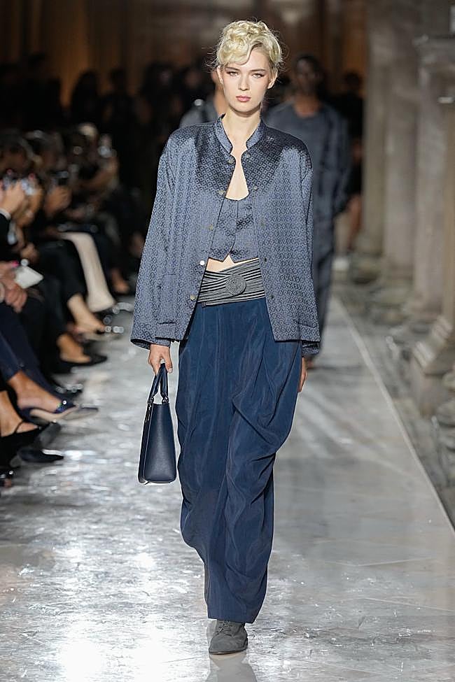 El desfile de Giorgio Armani, tras su reciente fallecimiento, durante la Semana de la Moda de Milán.