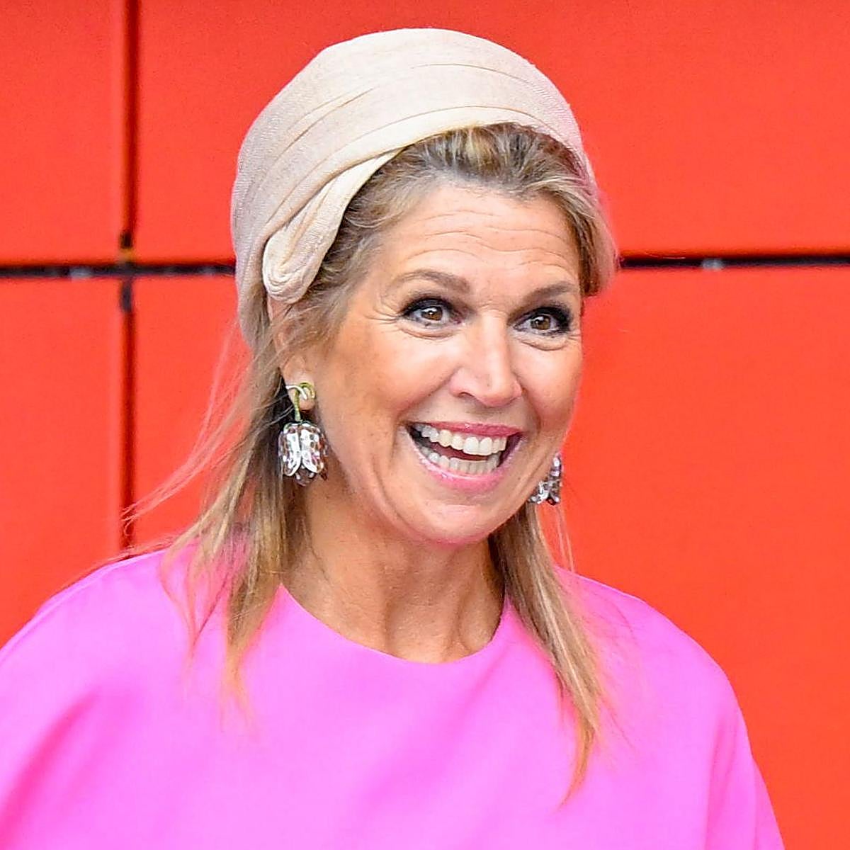 Máxima de Holanda con canas.