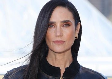 Es malo hacerse la raya del pelo siempre para el mismo lado: los consejos de una dermatóloga