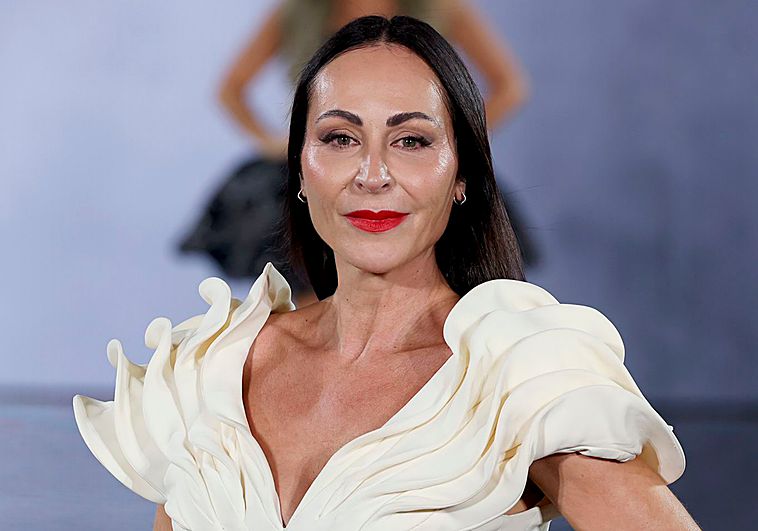 Ana Milán en el desfile de L'Oréal Paris.