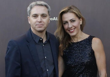 Vicente Vallés junto a su pareja, la también periodista Ángeles Blanco.