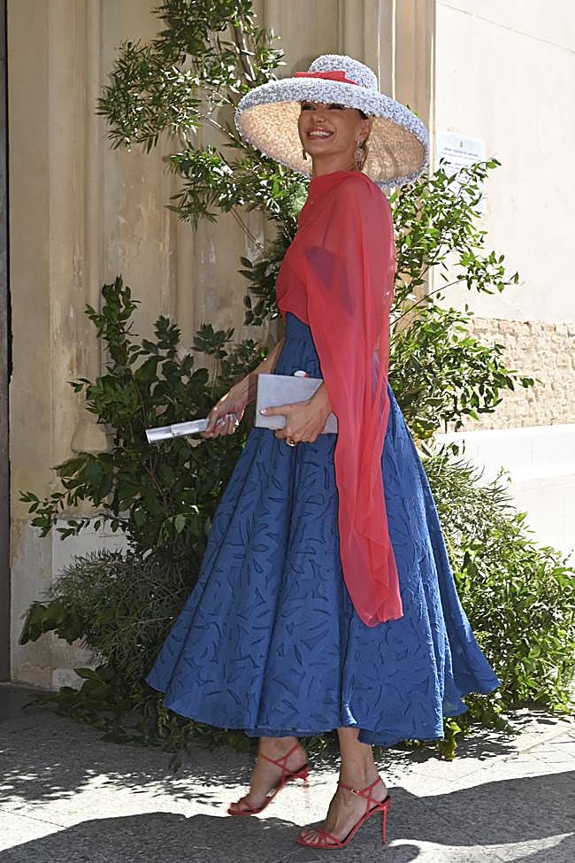 Looks invitadas boda Cayetano Martínez de Irujo y Bárbara Mirjan