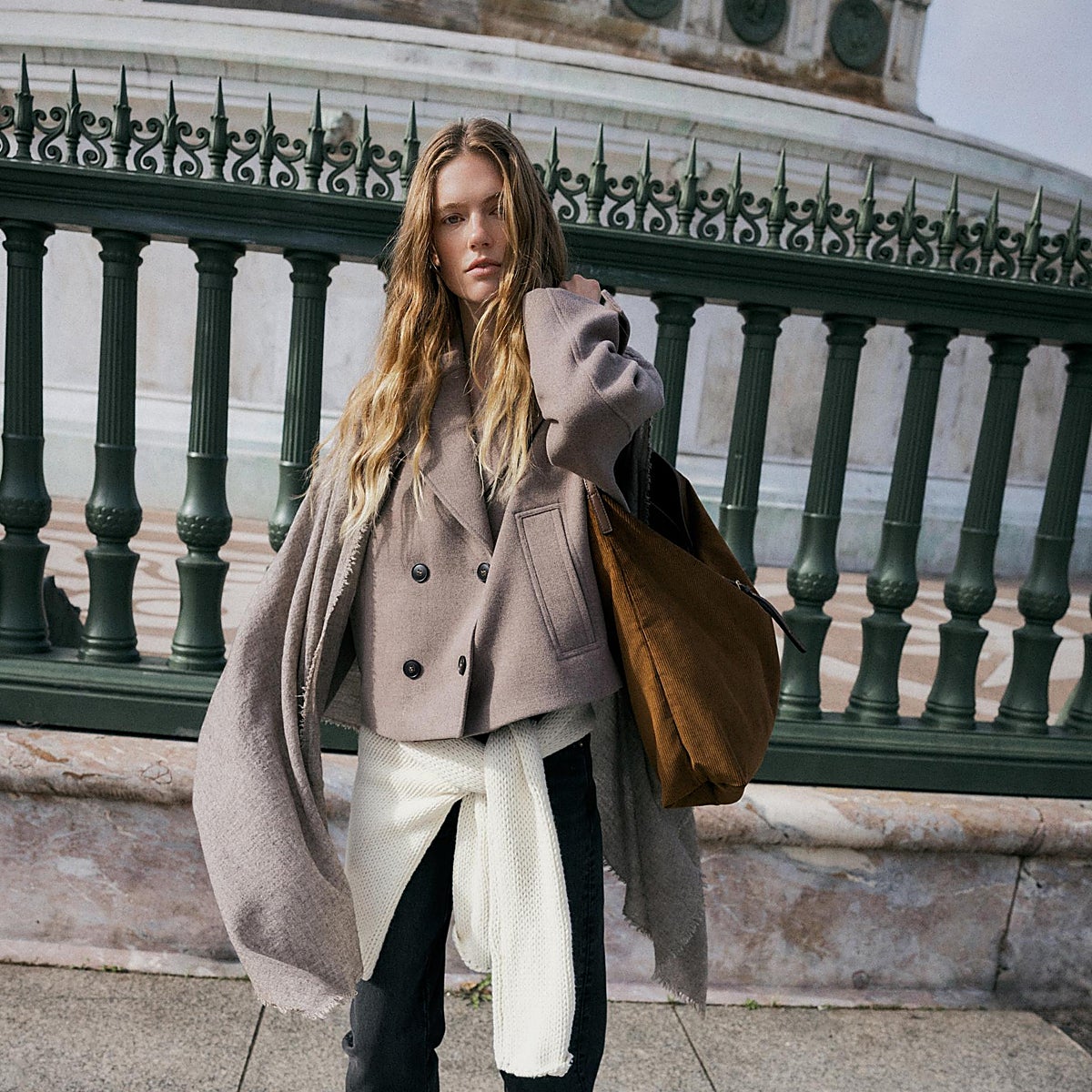 Los bolsos en tamaño XXL no pueden faltar en ningún armario de otoño. Aquí están las propuestas más bonitas del momento.