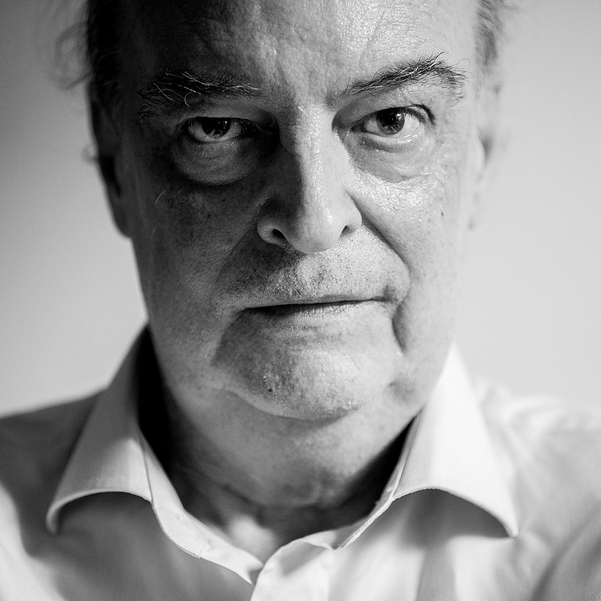 Enrique Vila-Matas llama a la enfermedad de los letraheridos El mal de Montano.