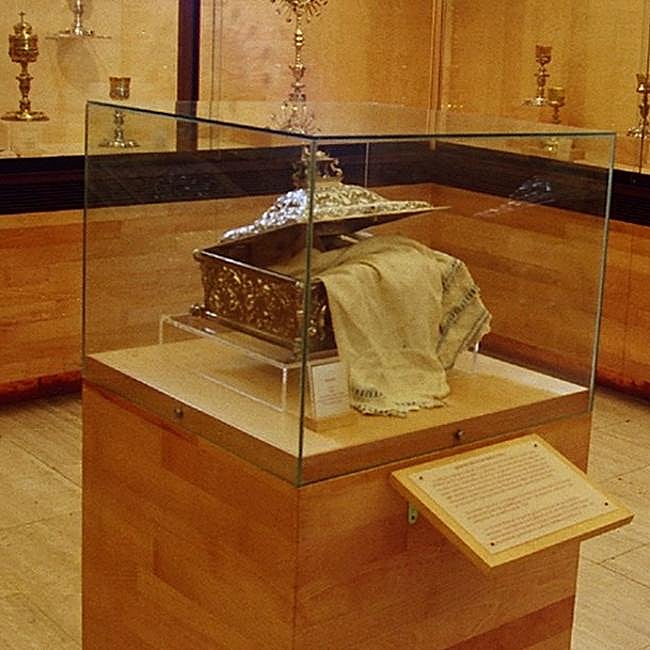 Reliquia del Sagrado Mantel de la Última Cena