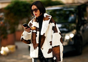 El estampado de vaca está de vuelta y estas son las prendas más bonitas para unirte a él