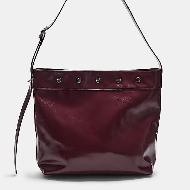 Bolso bucket tachas (22,99€)