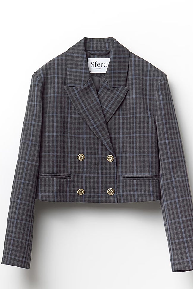 Chaqueta corta de Sfera (59,99 euros)