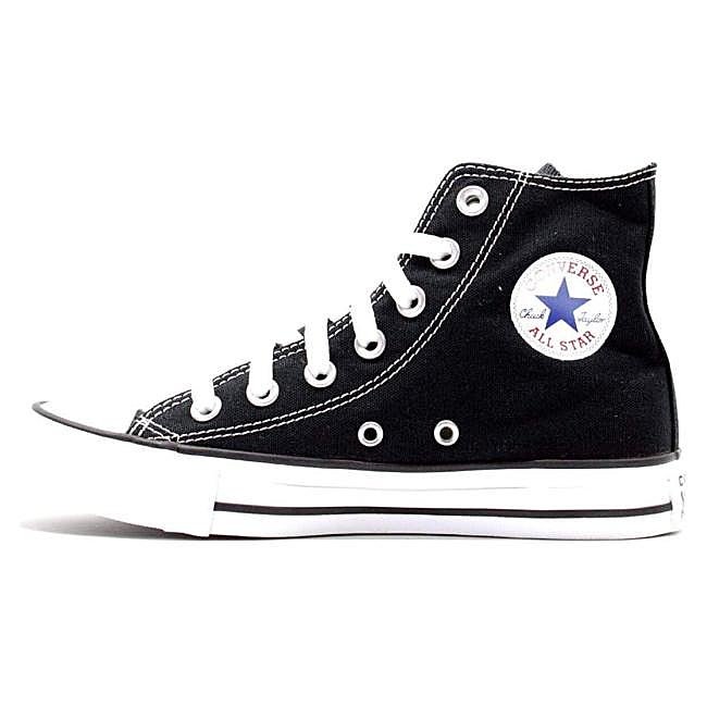 Zapatillas de caña alta de Converse.