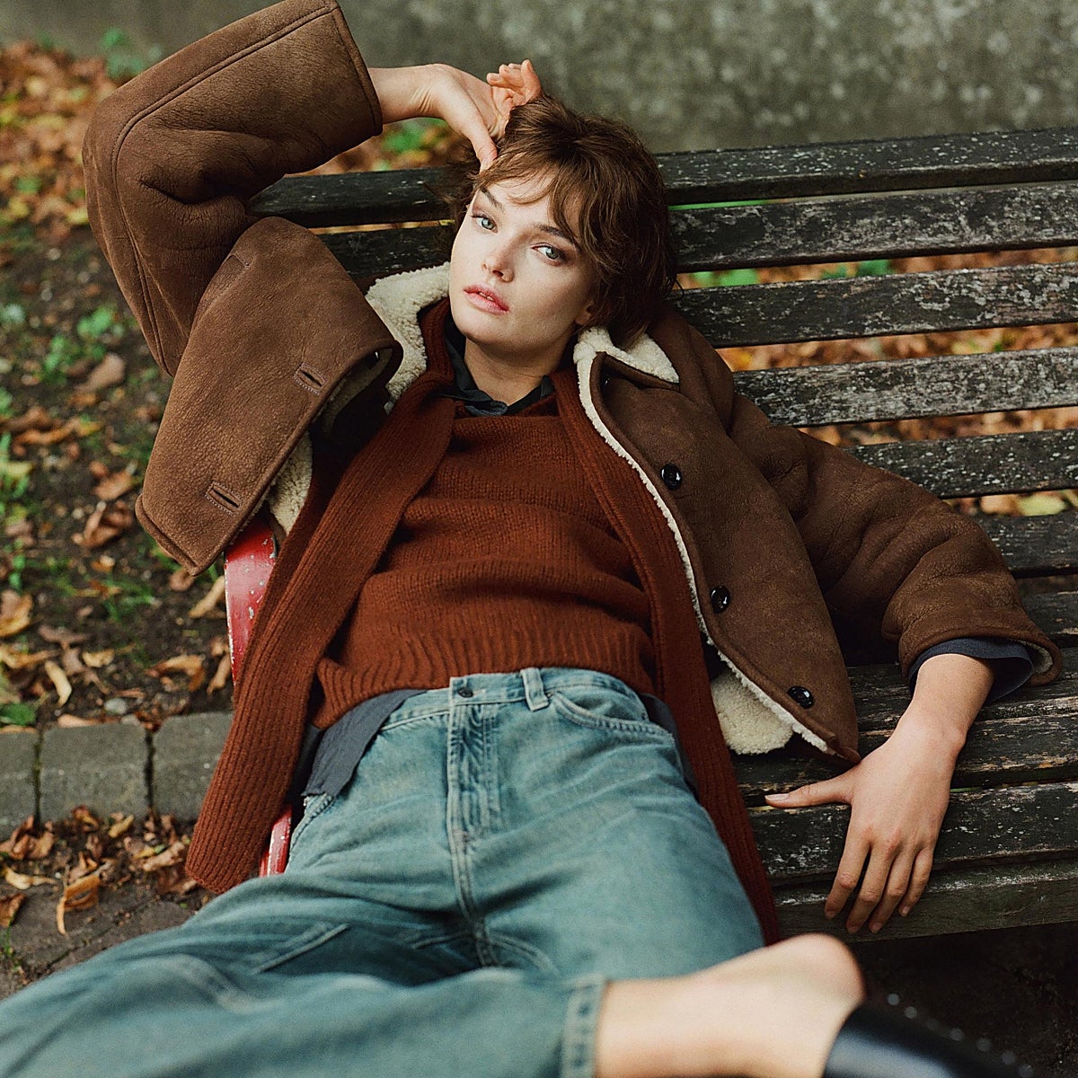 Vestidos de punto para los días de otoño, originales chaquetas cortas y muchas otras compras de otoño que te resolverán todos tus looks diarios.