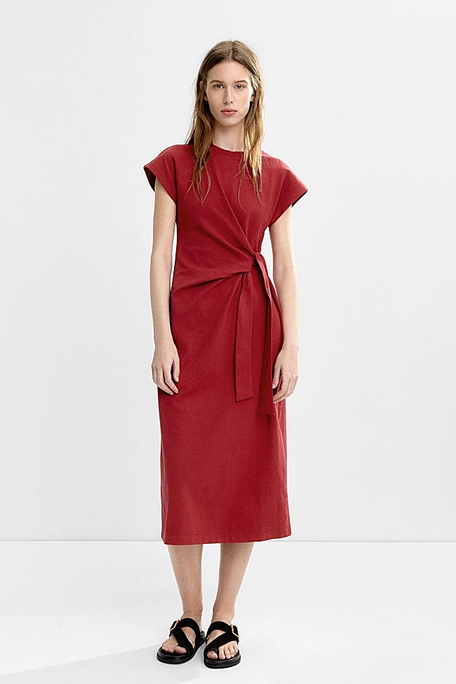 Vestido rojo de Parfois (32,99 euros)