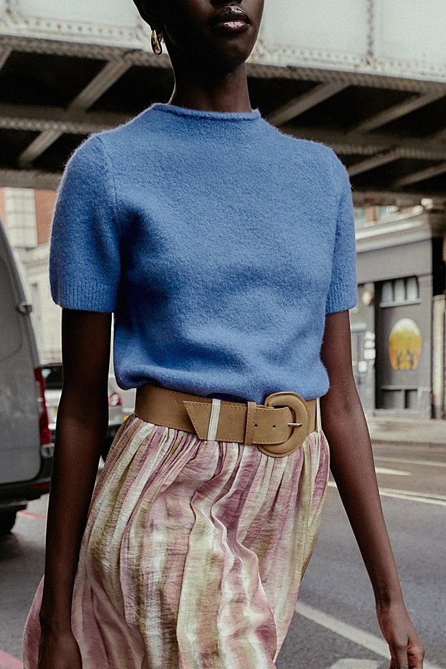 Jersey azul de Zara (22,99 euros)