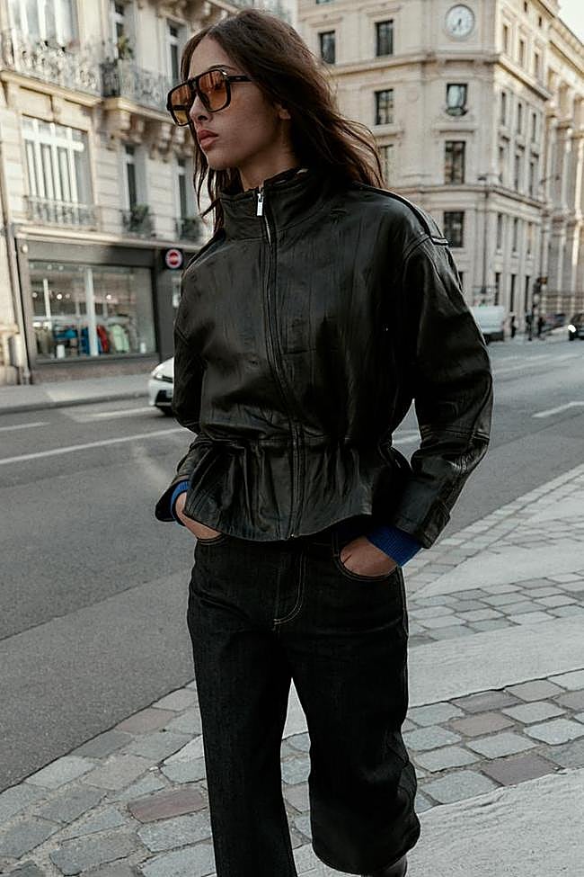 Cazadora 100% piel efecto arrugado (149€)