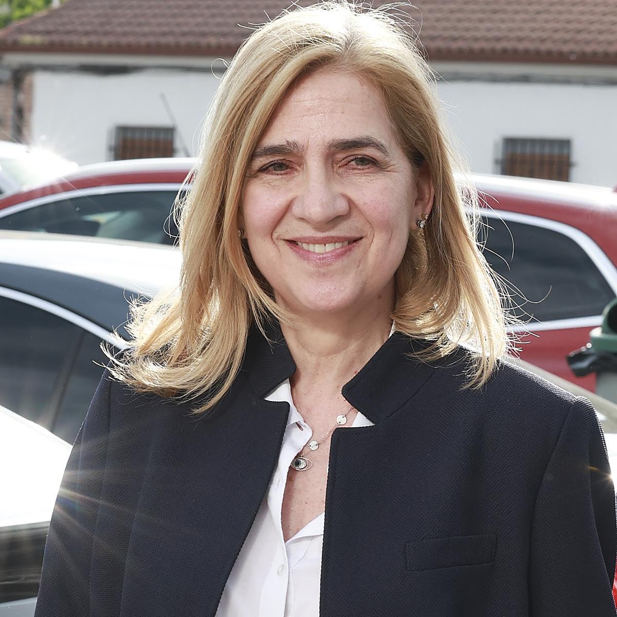 La infanta Cristina debe estar muy feliz con la noticia de que Pablo Urdangarin ha sido convocado para jugar con la selección española.