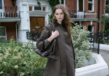 Elegantes vestidos midi, jerséis que dejan los hombros al aire, bolsos de piel de estilo francés y muchas otras compras que acaban de llegar a las tiendas.