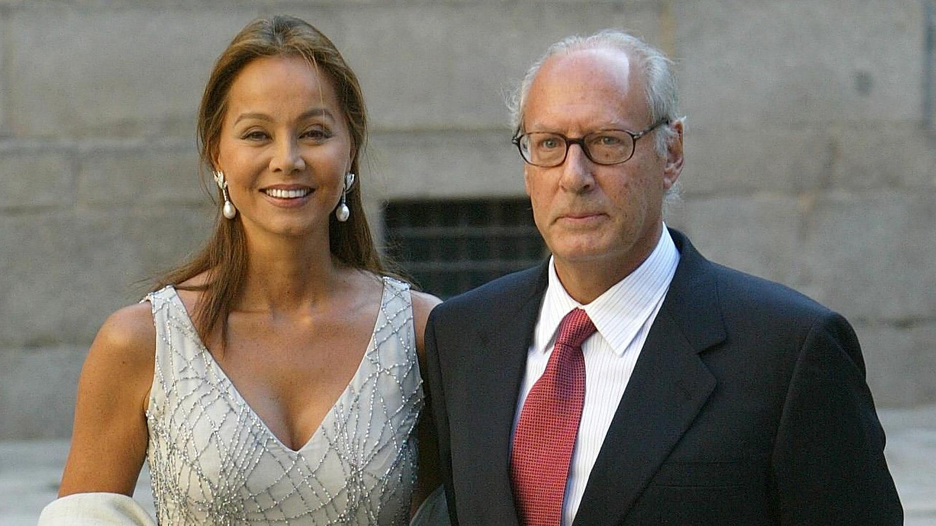 Retrato de Isabel Preysler y Miguel Boyer, por el hijo del ex ministro |  Mujerhoy