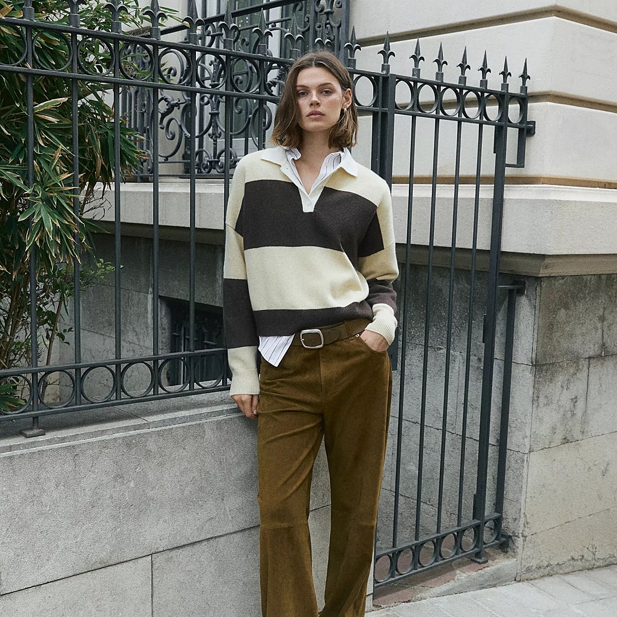 Bonitos vestidos de punto, bolsos trenzados y muchas otras compras que acaban de aterrizar en las tiendas. ¡No te las puedes perder!