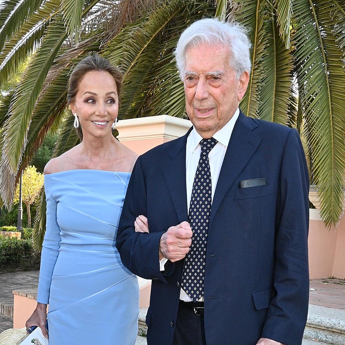 Isabel Preysler junto al premio Nobel peruano Mario Vargas Llosa.