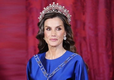 La reina Letizia ha llevado la tiara Rusa.