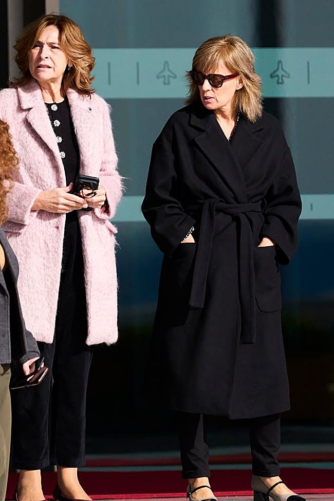 Rosa Lerchundi en el aeropuerto antes de viajar a China