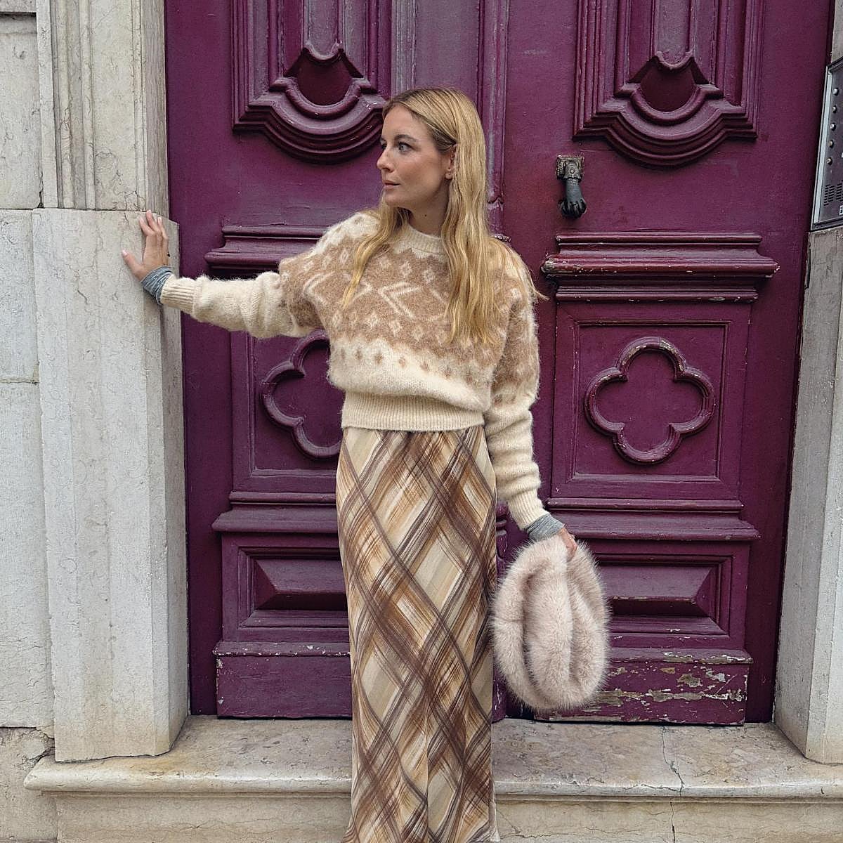 Ya están aquí las primeras prendas de punto de la nueva temporada de invierno. Jerséis cálidos y muy estilosos.