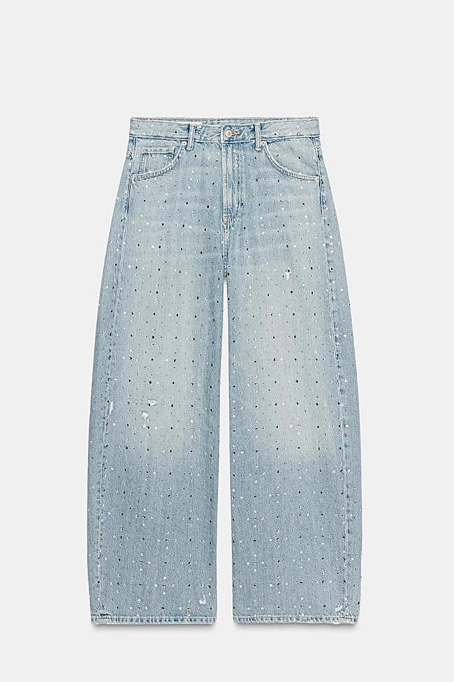 Vaqueros joya de Zara (49,99 euros)