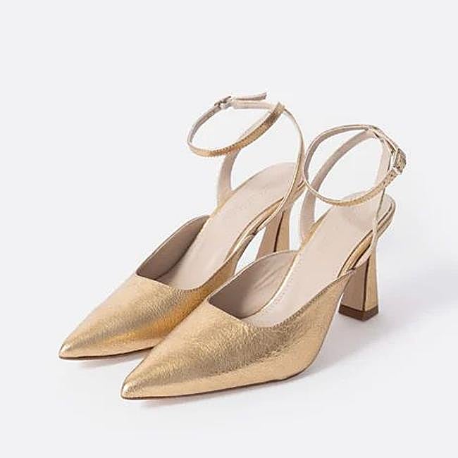 Sandalias Vivienne Oxido (229€)