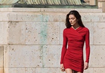 Los vestidos de punto son la tendencia más viral del invierno 2025