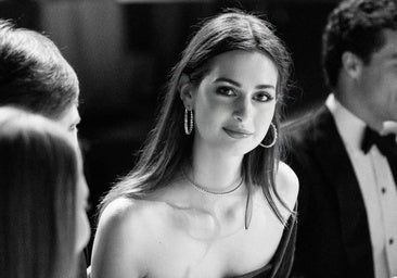 Eulalia de Orleans-Borbón participará en la próxima edición de el Baile de Debutantes de París.