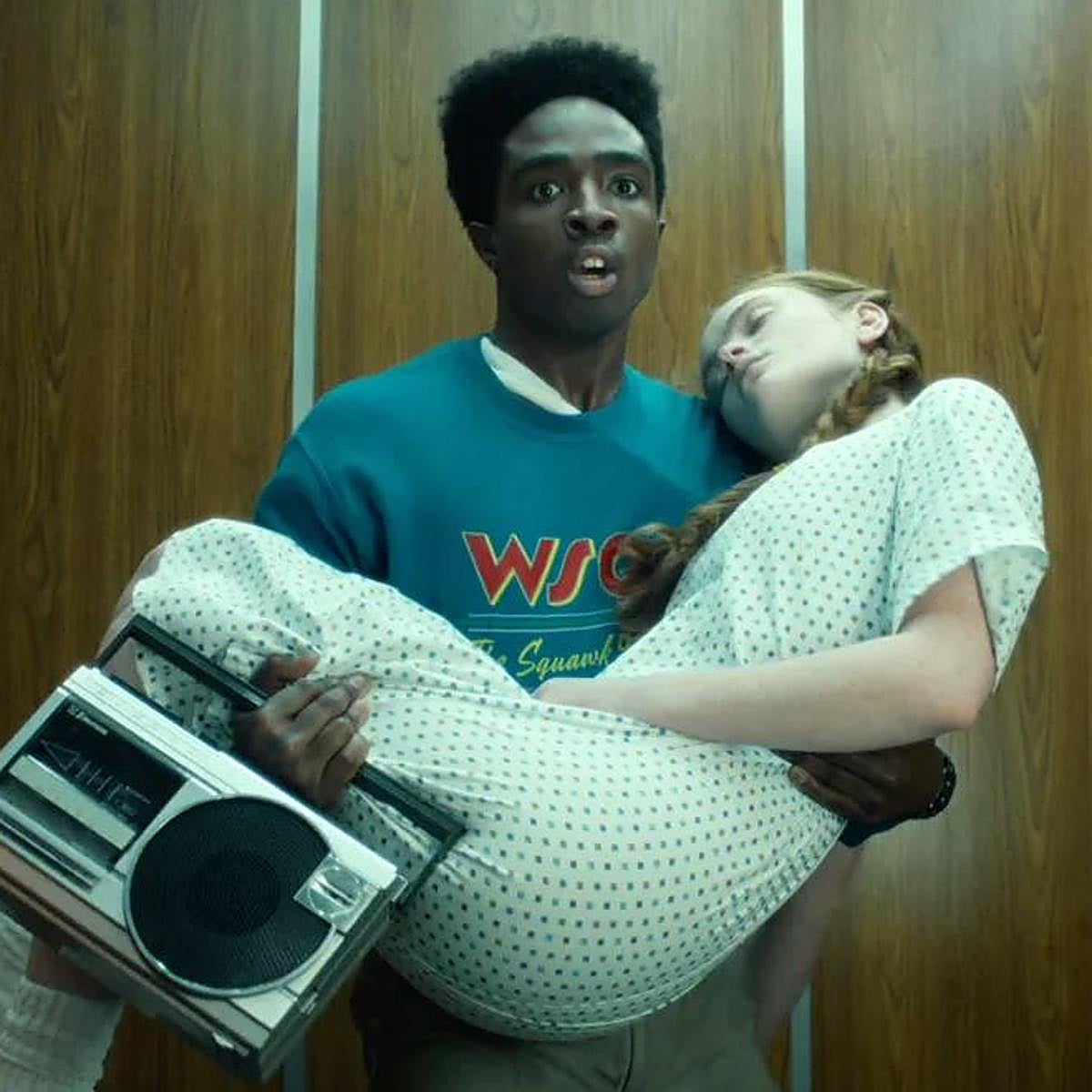 Lucas (Caleb McLaughlin) hará todo lo posible para tratar de salvar a Max (Sadie Sink) de las garras de Vecna.