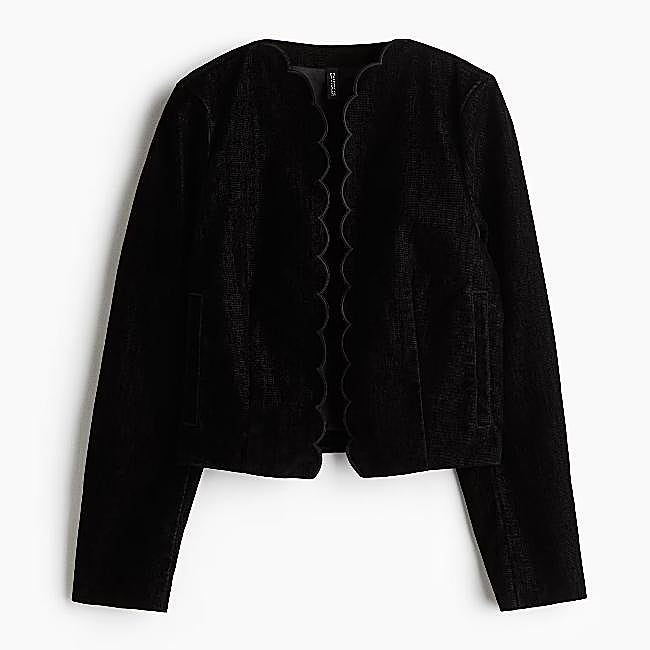 Chaqueta de terciopelo de H&M (49,99 euros)