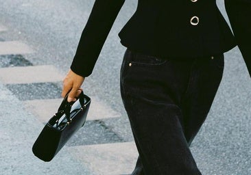 Si quieres renovar tu look de fiesta, empezando por los accesorios, invierte en este tipo de bolsos de fiesta, Lentejuelas, brillos, bordados, terciopelo…