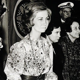 Las antepasadas más ilustres de la reina Sofía, hija y nieta de reyes: tragedias, bodas sin amor y un incendio provocado