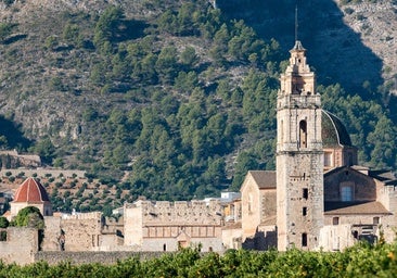 La Comunidad Valenciana tiene un pueblo mágico en la montaña, abierto al mar y con un monasterio del siglo XIII