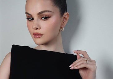 El truco para hacerte la manicura más elegante y buscada en casa: las uñas baby boomer más fáciles