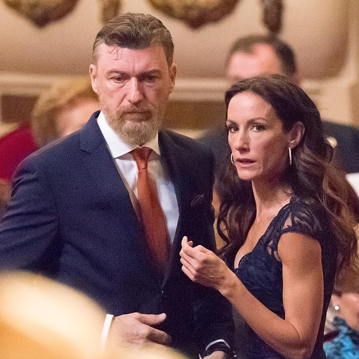 Robert Gavin Bonnar junto a Telma Ortiz.