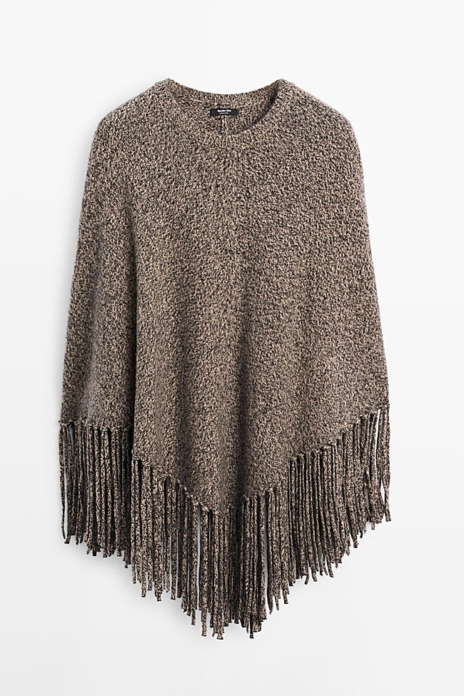 Poncho con flecos de Massimo Dutti (99,99 euros)
