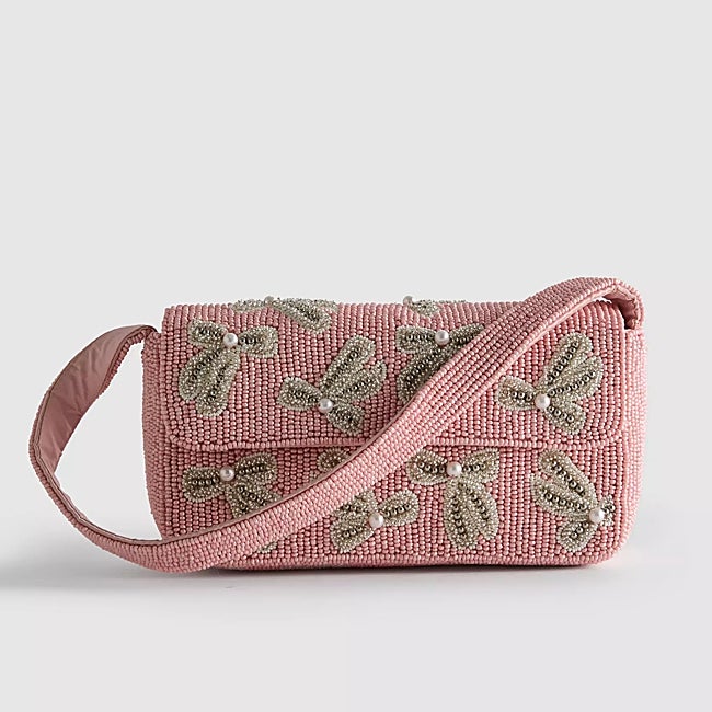 Bolso con abalorios de Primark (18 euros)