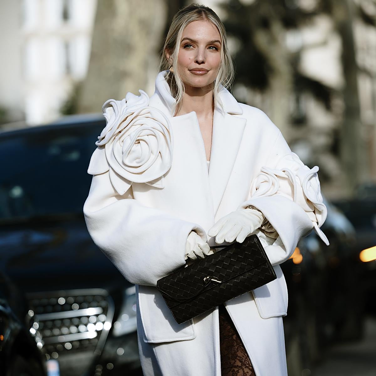 Este es el color Pantone 2026: ideas elegantes para vestir de blanco en invierno