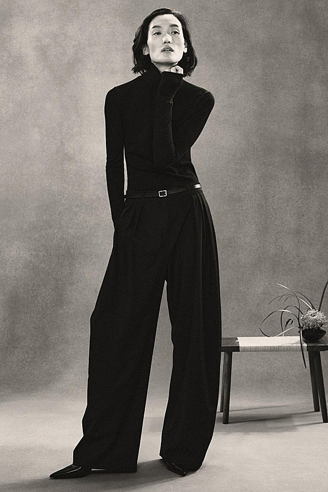 Pantalón negro de Zara (59,99 euros)