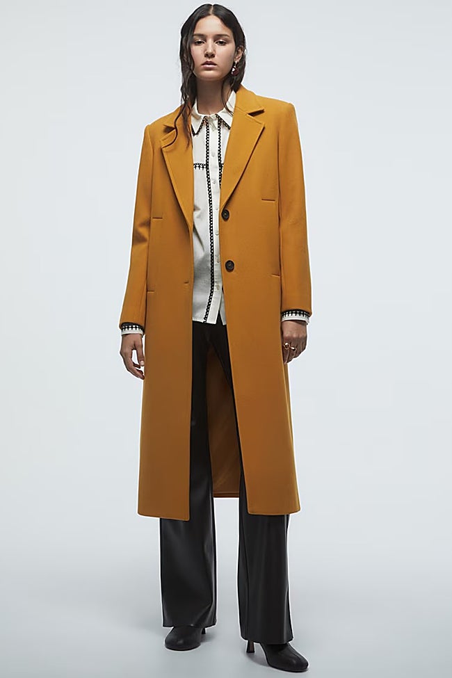 Abrigo largo de Sfera (79,99 euros)